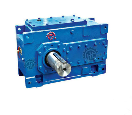 Industria elicoidale del riduttore dell'ingranaggio dell'asse parallela montata piede con il materiale dell'alloggio della colata del ferro